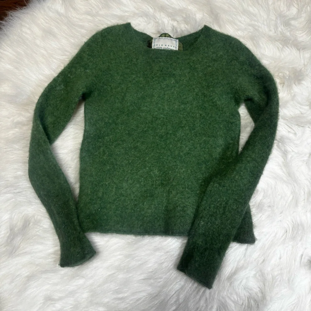 Old Navy Forest Green Crew Neck Sweater made of 100% Cashmere size Youth Medium